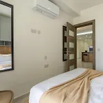 Sea-side Escape In - Sleeps 6 Sliema