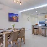 Apartamento Sea-side Escape In - Sleeps 6 *
