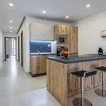 Sea-side Escape In - Sleeps 6 * Sliema