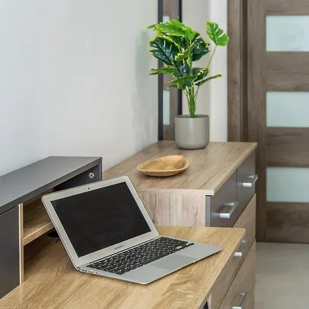 Sea-side Escape In - Sleeps 6 Apartament *