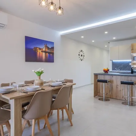 Daire Sea-side Escape In - Sleeps 6 *