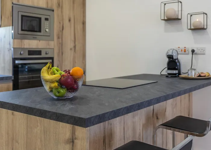 Sea-side Escape In - Sleeps 6