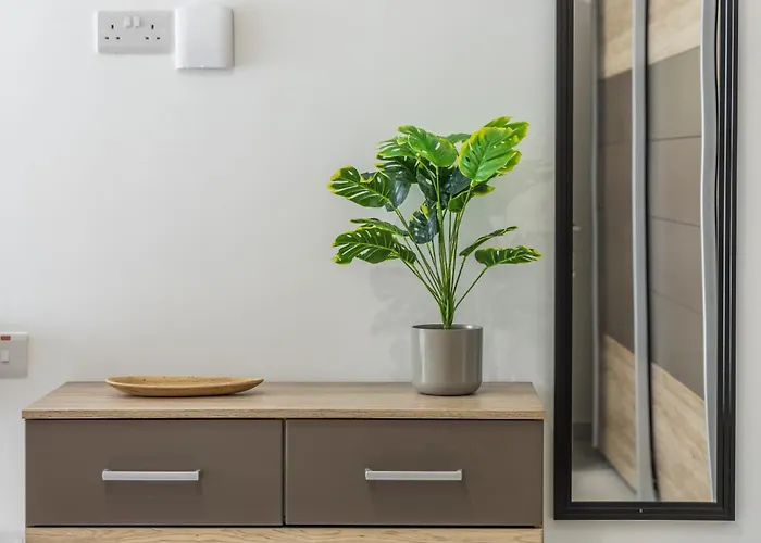 Sea-side Escape In - Sleeps 6 דירה סליאמה