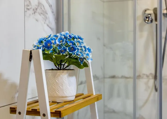 Sea-side Escape In - Sleeps 6